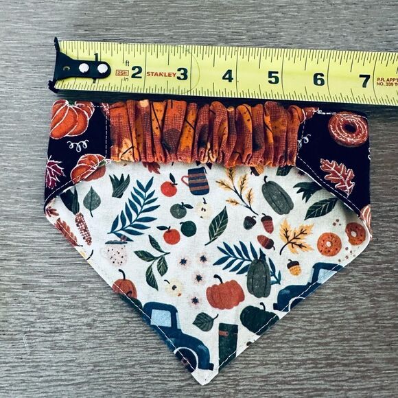 Fall Dog Farmhouse Pumpkin Bandana Neck Collar M - Picture 2 of 2